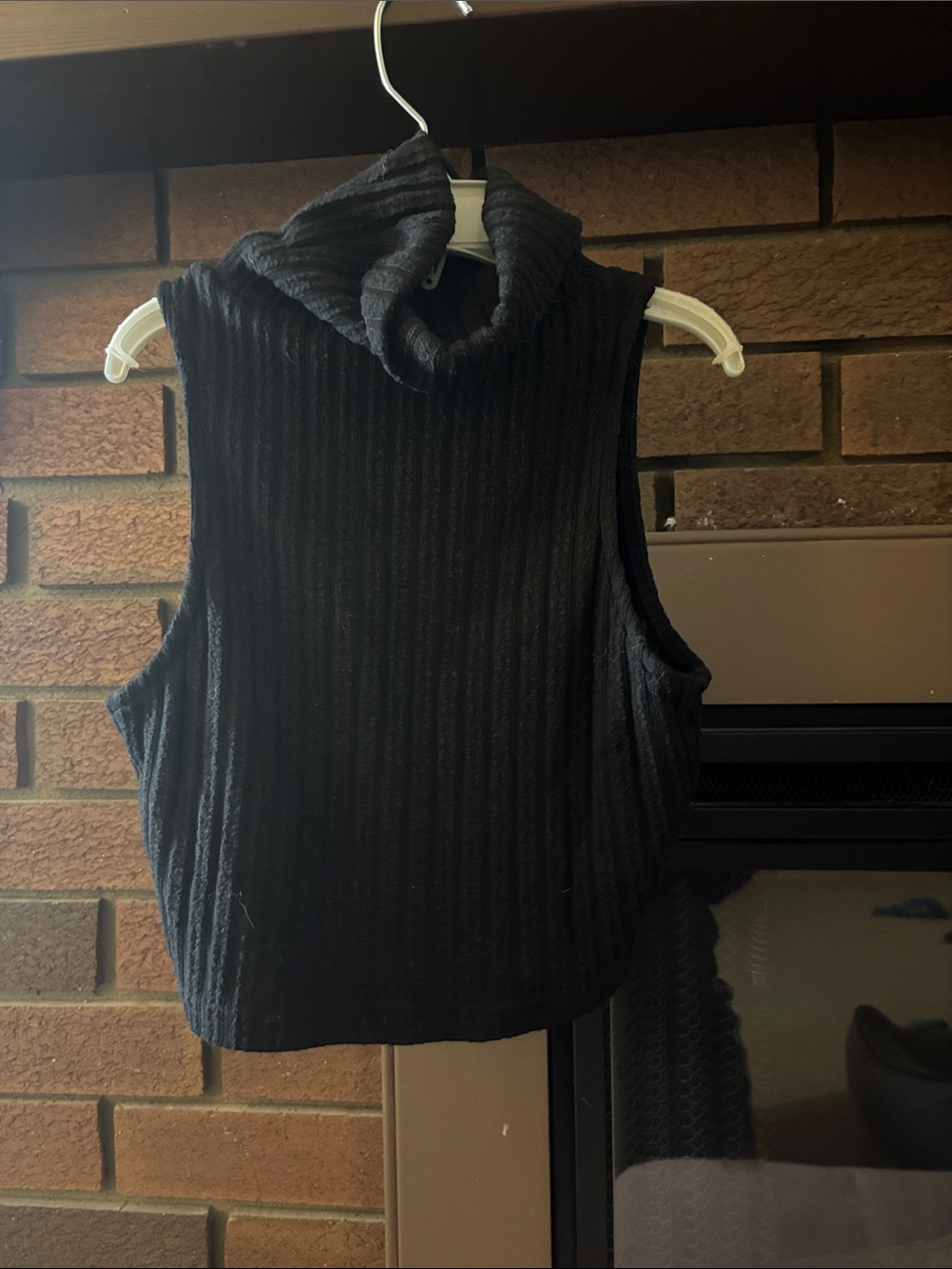 SHEIN Black Sleeveless Ribbed Turtleneck Sweater